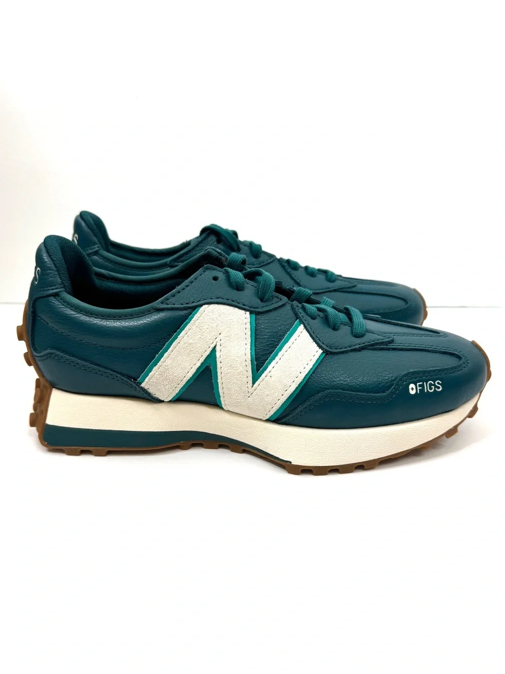 NEW BALANCE x FIGS 327 Sneakers NEW Size 11 Caribbean Blue